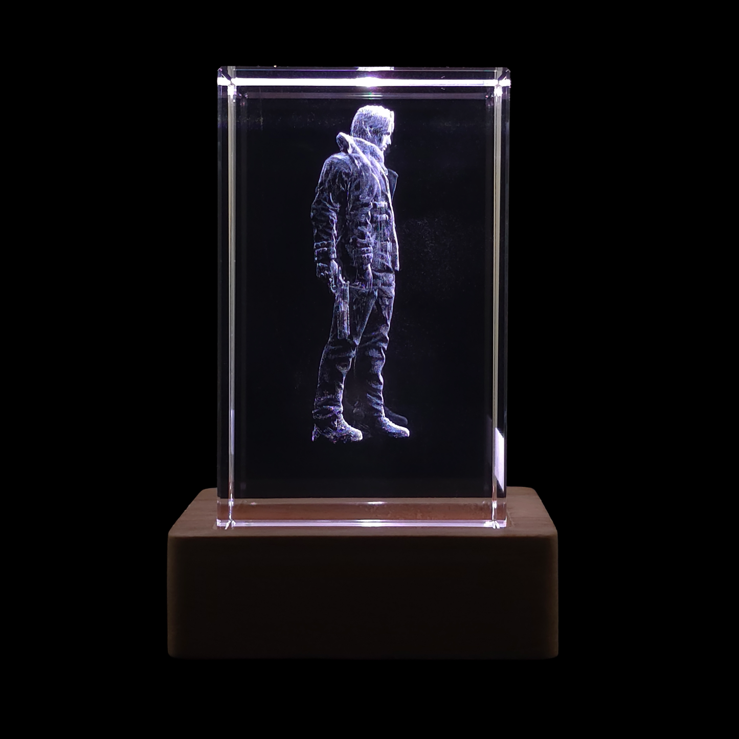 Leon S. Kennedy: Resident Evil - 3D Crystal Lamp