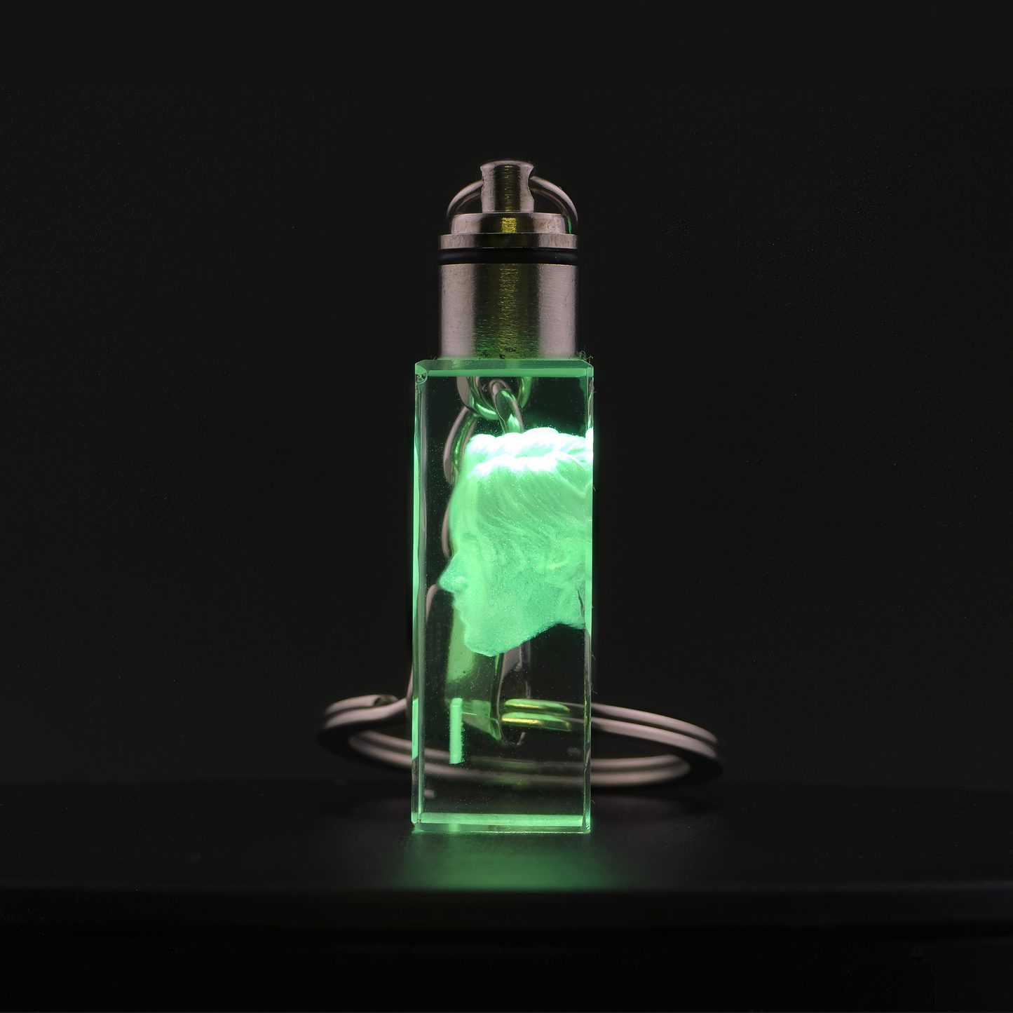 Leon S. Kennedy - Resident Evil 3D Crystal Keychain