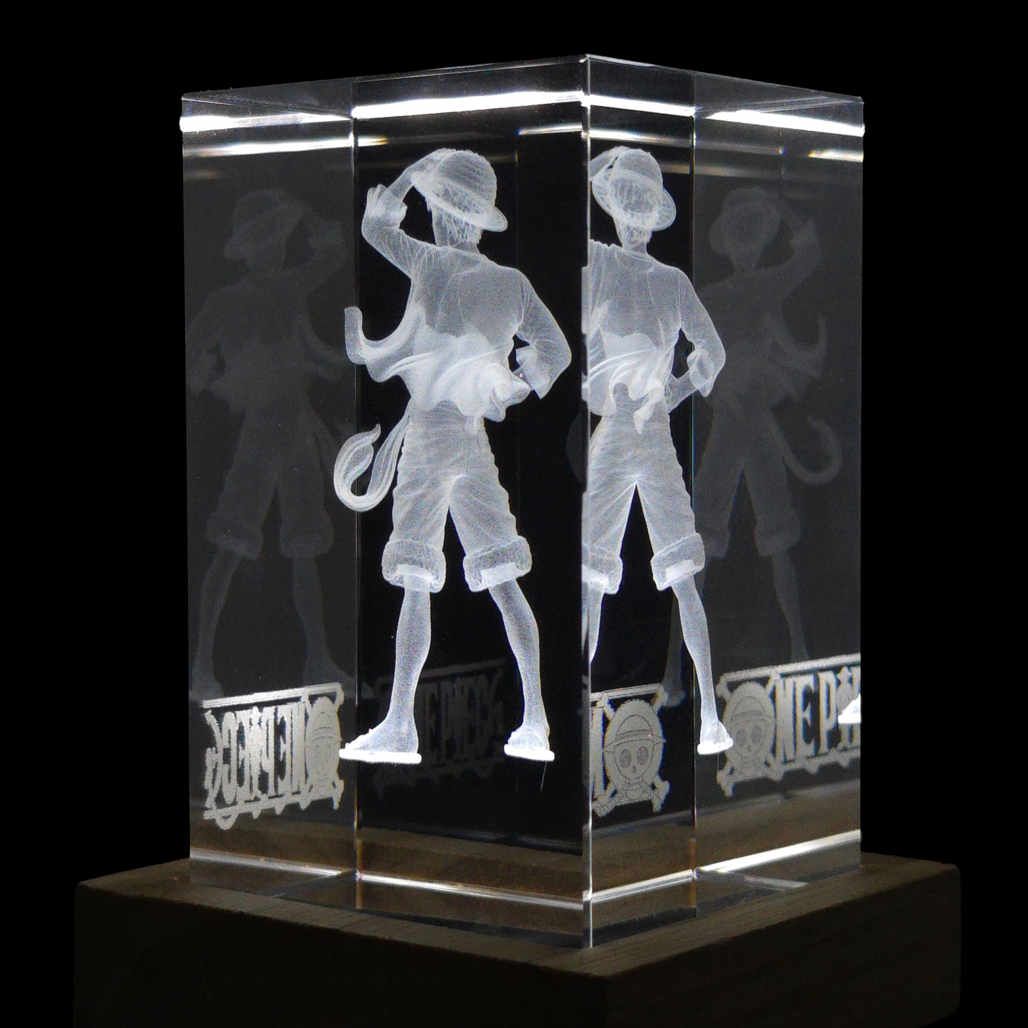 Monkey D. Luffy: One Piece - 3D Crystal Lamp