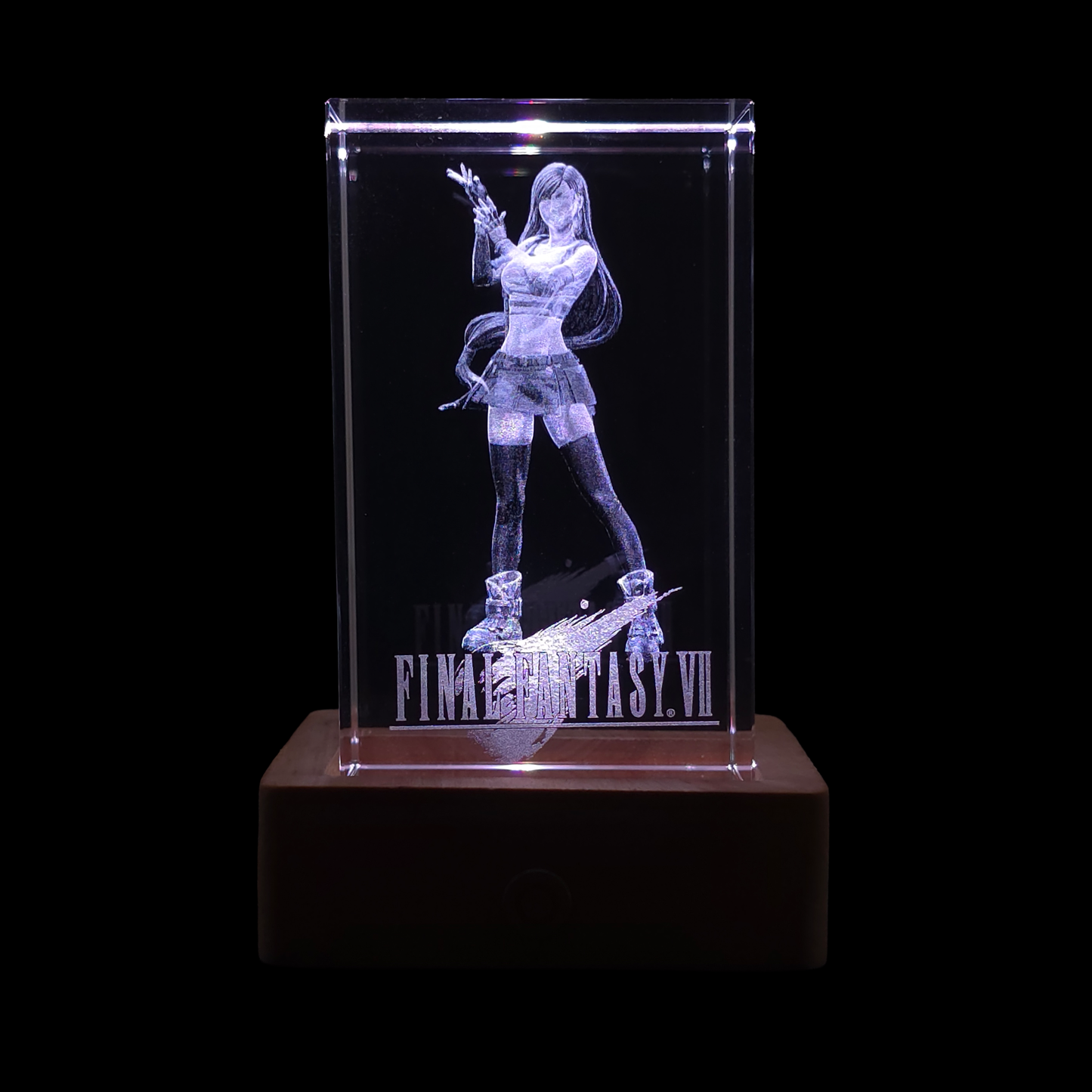 Tifa Lockhart: Final Fantasy VII - 3D Crystal Lamp